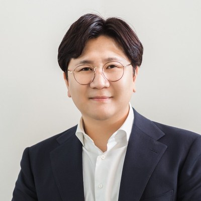 남성욱